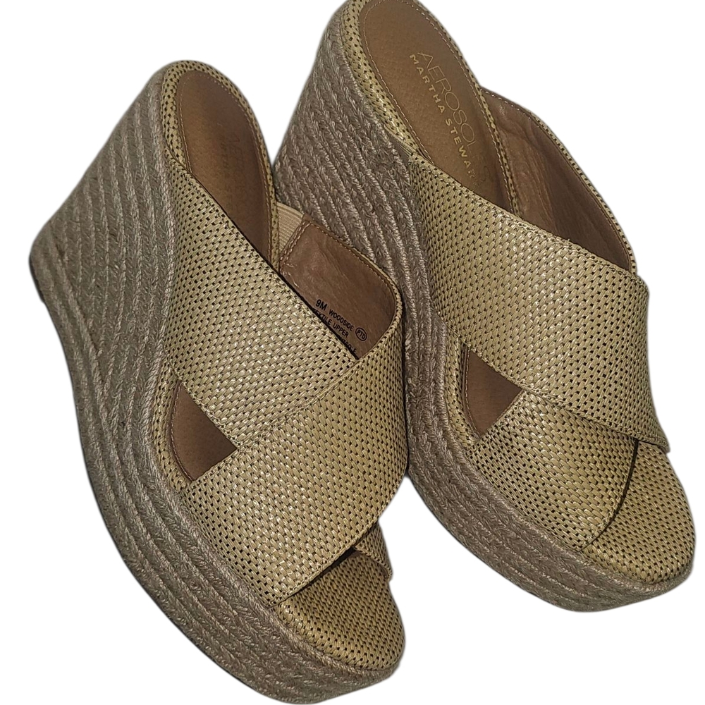 AEROSOLES Gold Wedge Sandals